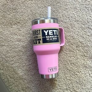 Yeti 35 oz cup with straw
